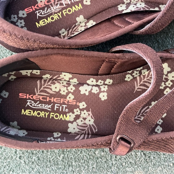 Skechers Relaxed Fit Women's 9.5 Brown Mary Jane Shoes comfort slip on flats - Picture 5 of 10